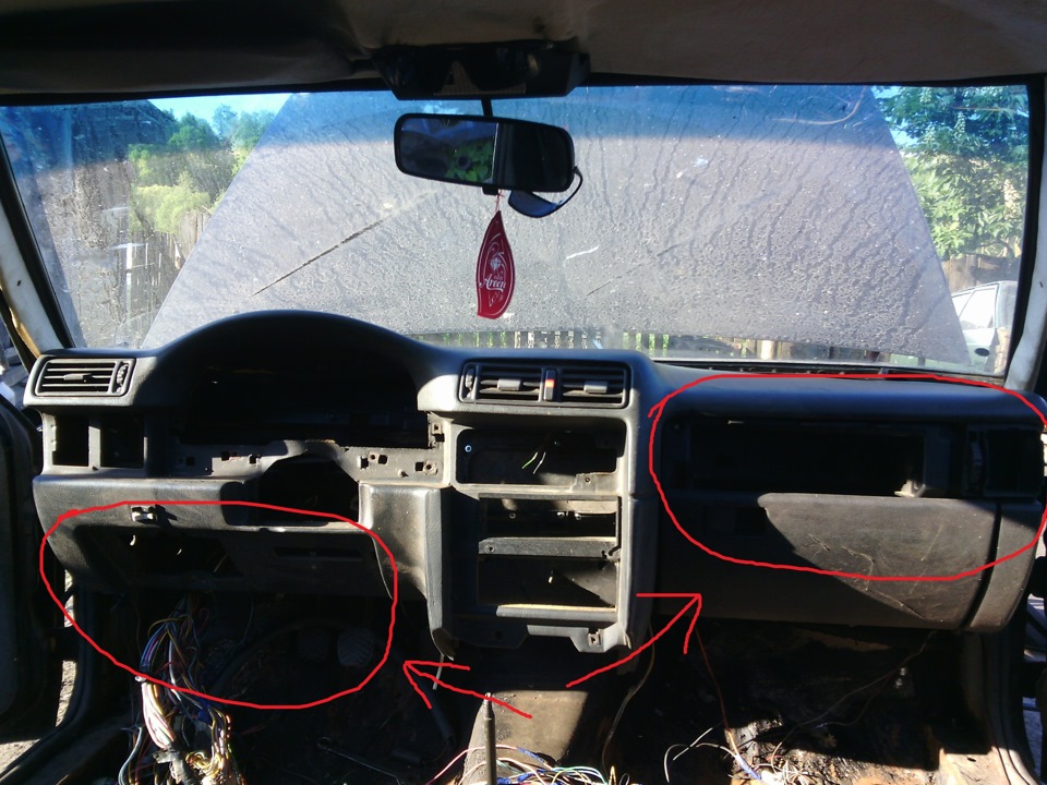 ищу бардачек и дефлектор печки правый — Москвич 2141, 1,6 л, 1999 года ...