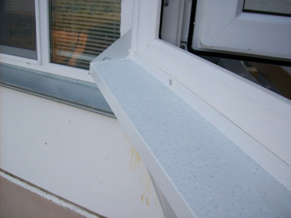 остекление балконов реклама. конденсат на окнах балкона. крепление подоконника на лоджии. почему на балконе холодно. почему на балконе холодно.