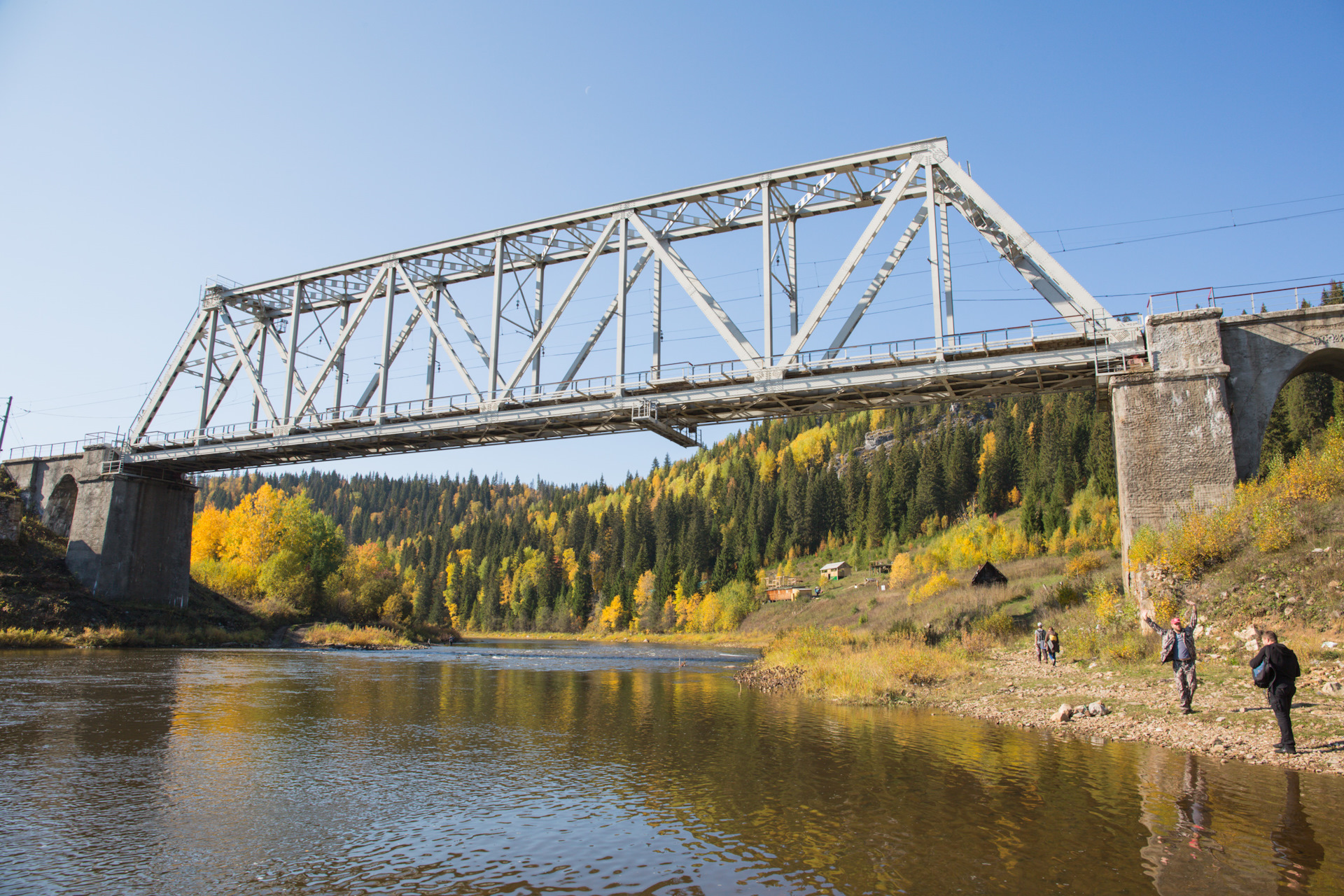 Подвесной мост через реку усьва пермский край. Подвесной мост усьва пермский край. Усьва пермский край мост. Подвесной мост губаха пермский край. Подвесной мост через реку усьва пермский край.