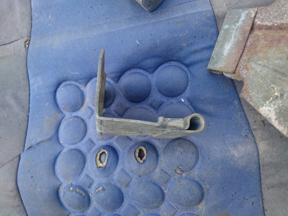 Выпрямление бампера и белые поворотники. Часть 2 — DRIVE2