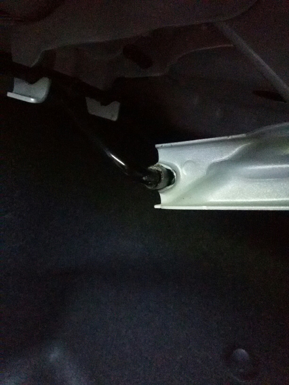 Доработка открытия багажника — Hyundai Accent (4G), 1,6 л, 2014 года ...