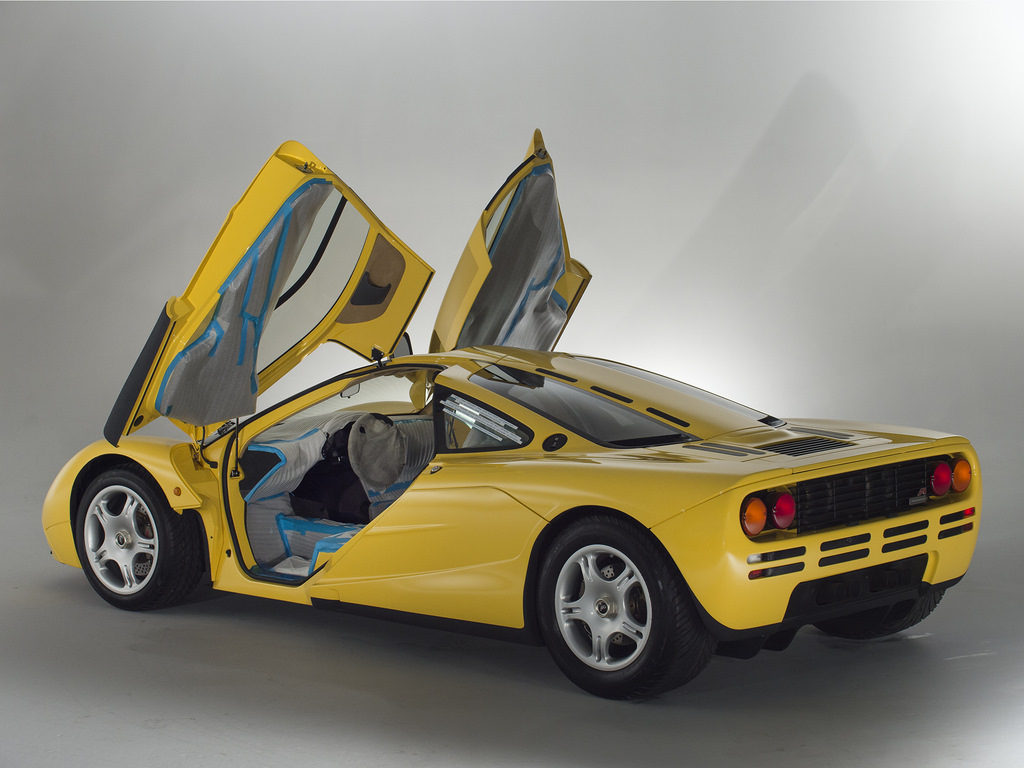 MCLAREN f1 автомобили Великобритании