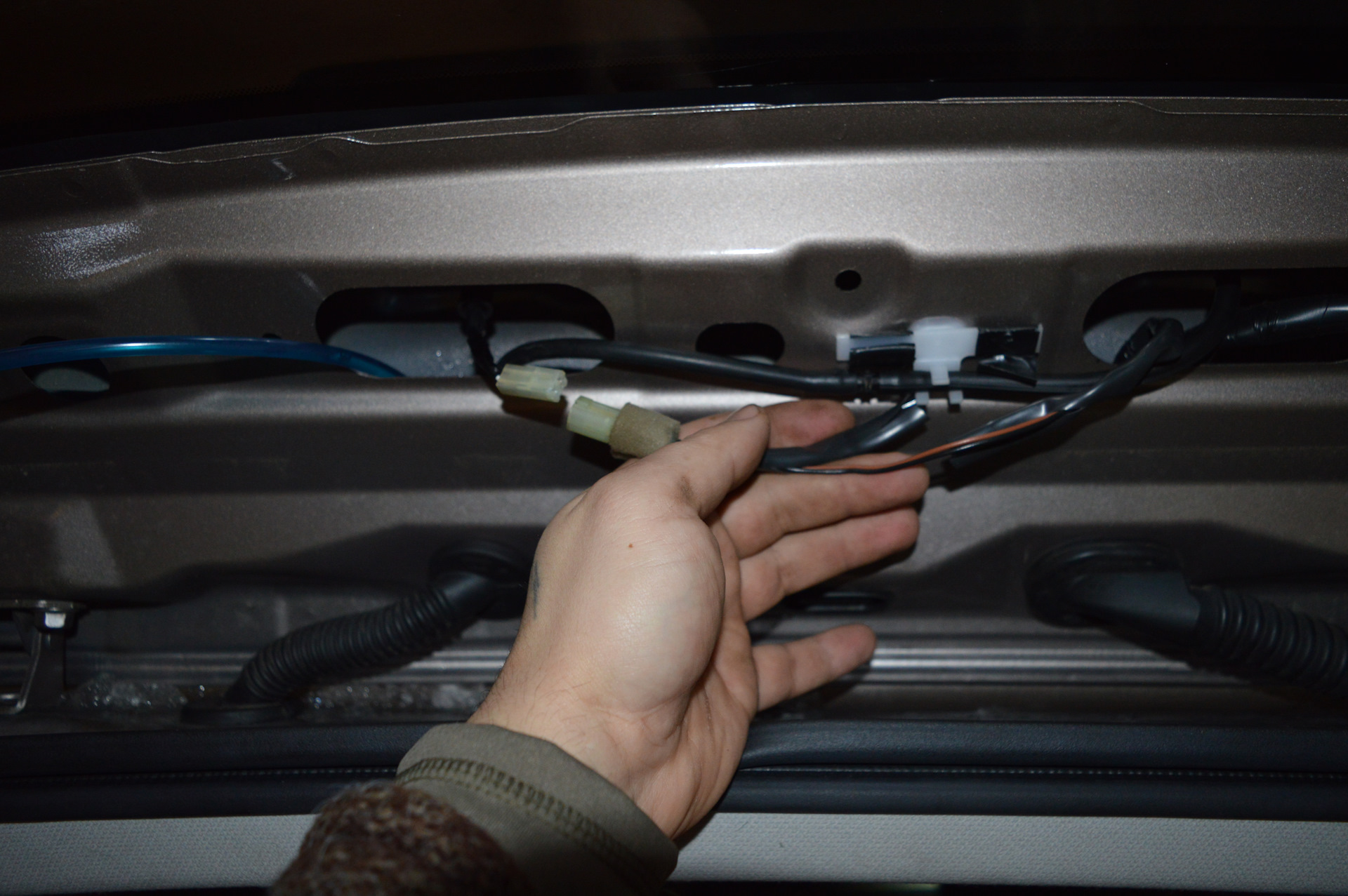Реле стробоскоп стоп сигнала — Subaru Forester (SJ), 2 л, 2015 года ...