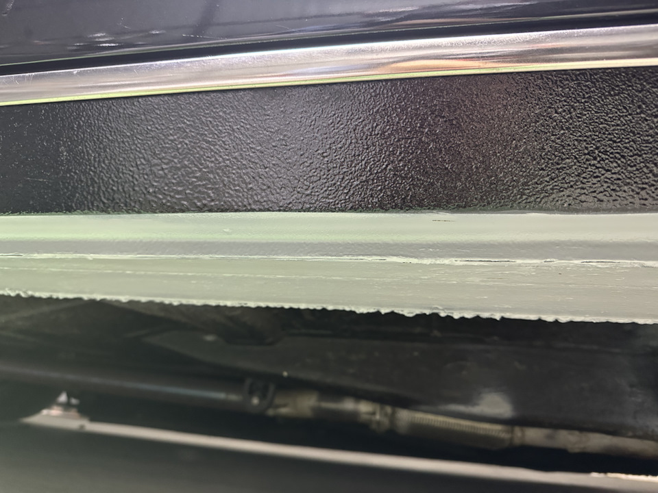 Зачистка, покраска коробов порогов — ГАЗ 24, 2,4 л, 1974 года ...