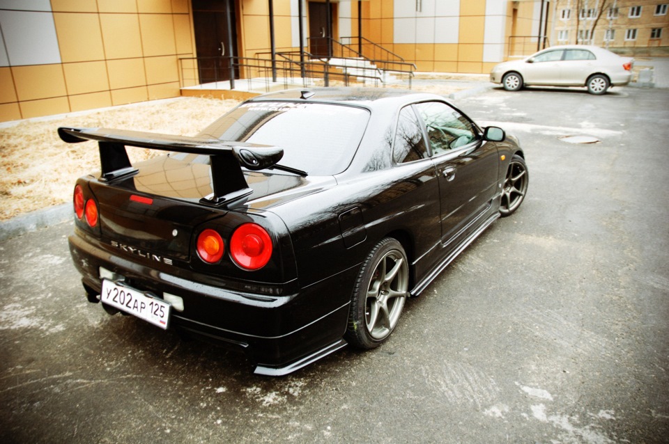 Neksa Autotuning Skyline r34