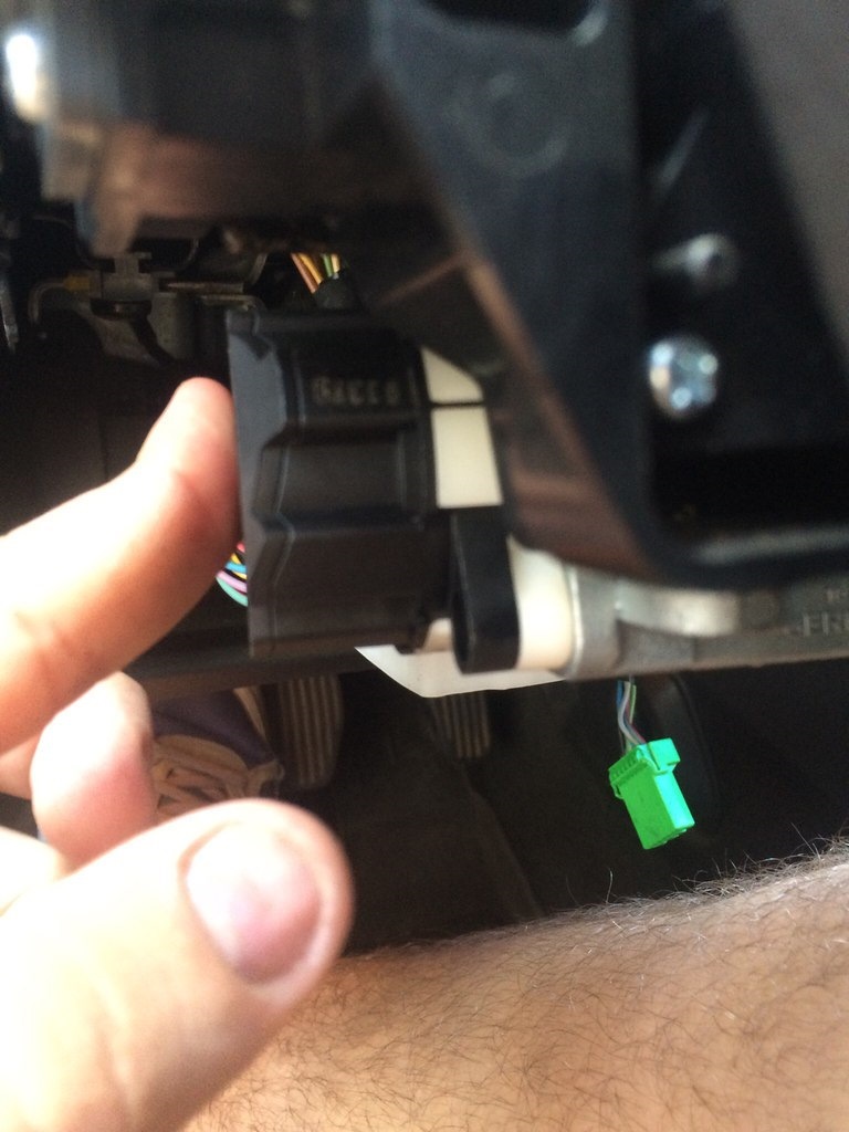 Заблокировался замок зажигания — Volvo S60 (1G), 2,4 л, 2004 года ...