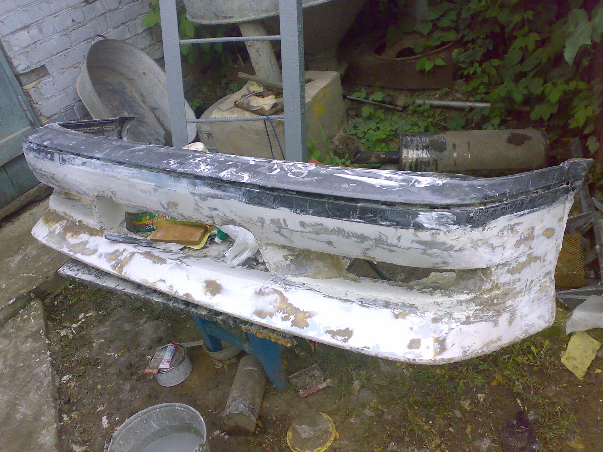 Front bumper  - Toyota Cresta 25 L 1990