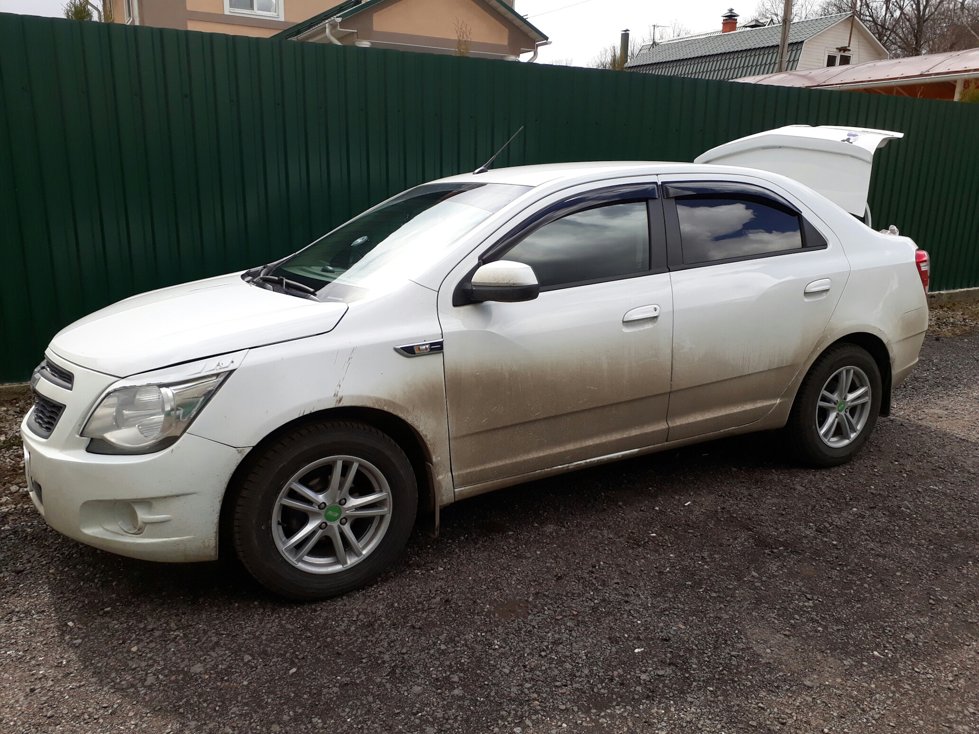 Дефлекторы (ветровики) на окна — Chevrolet Cobalt (2G), 1,5 л, 2014 года |  аксессуары | DRIVE2