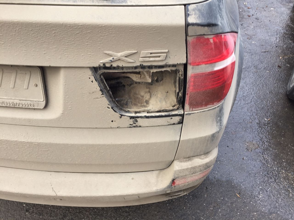 E70 всегда включены габариты в авто