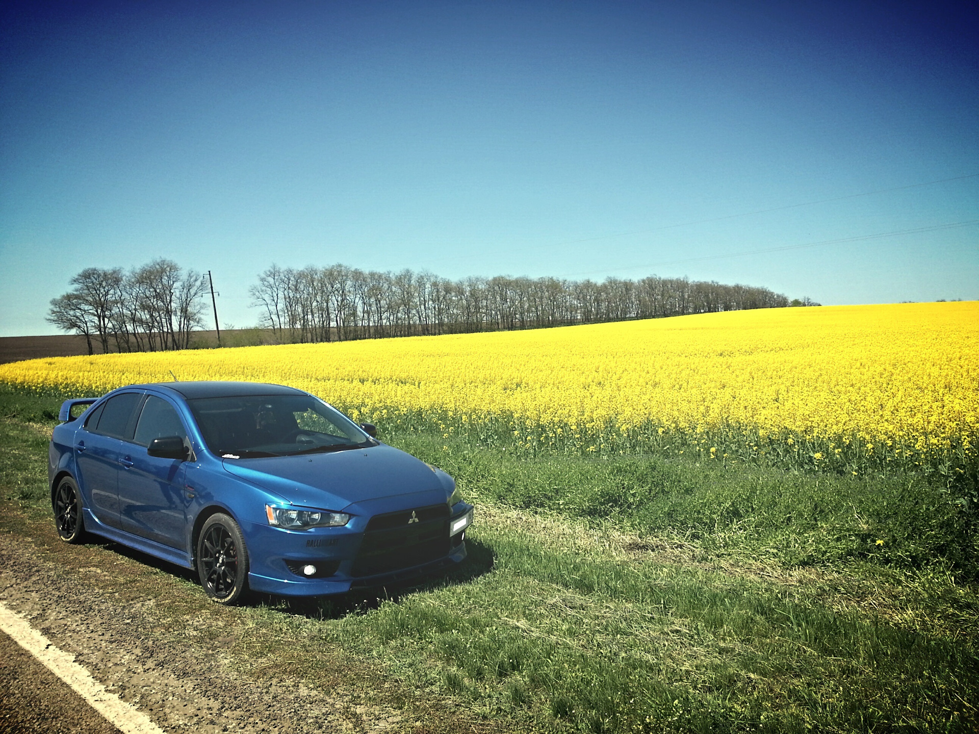 Синий на желтом, прям как субару (беее.=))) — Mitsubishi Lancer X, 1,8