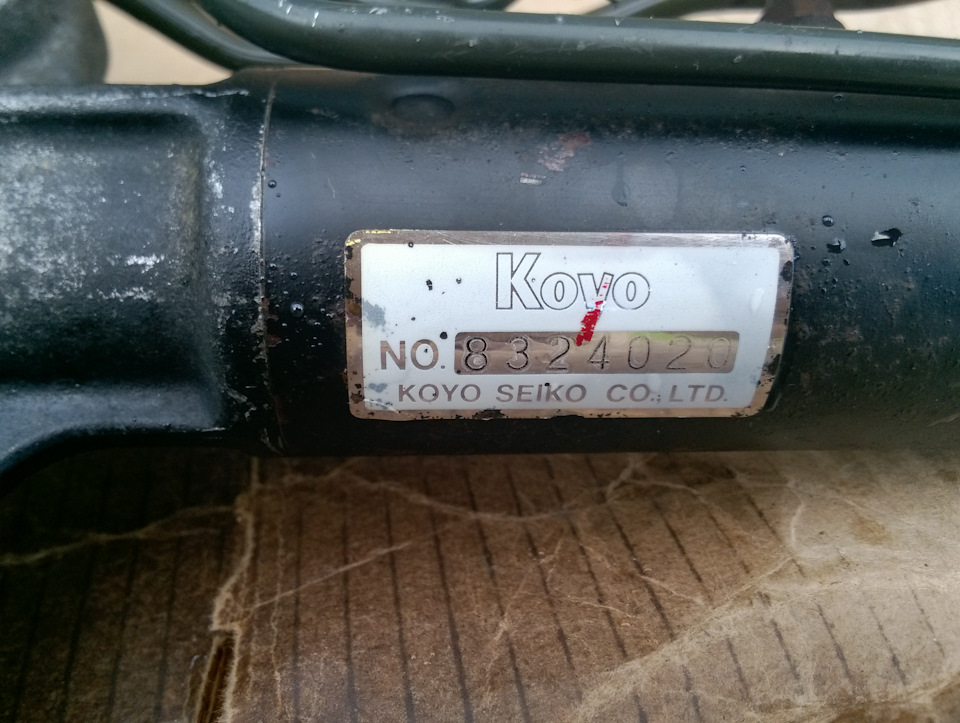 Течь рулевой рейки. HI-GEAR HG7023. Не помогло. — Mitsubishi Chariot ...