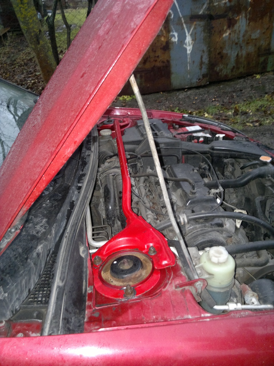 Растяжка чашек передней подвески для Mitsubishi Lancer (оригинал) — DRIVE2