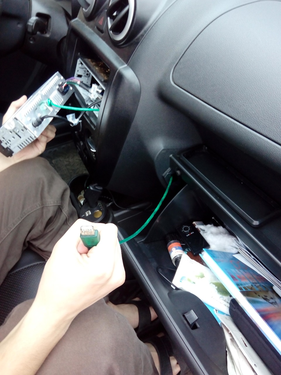 Prology CMU-303. Установка скрытого разъема USB. — Lada Гранта лифтбек ...