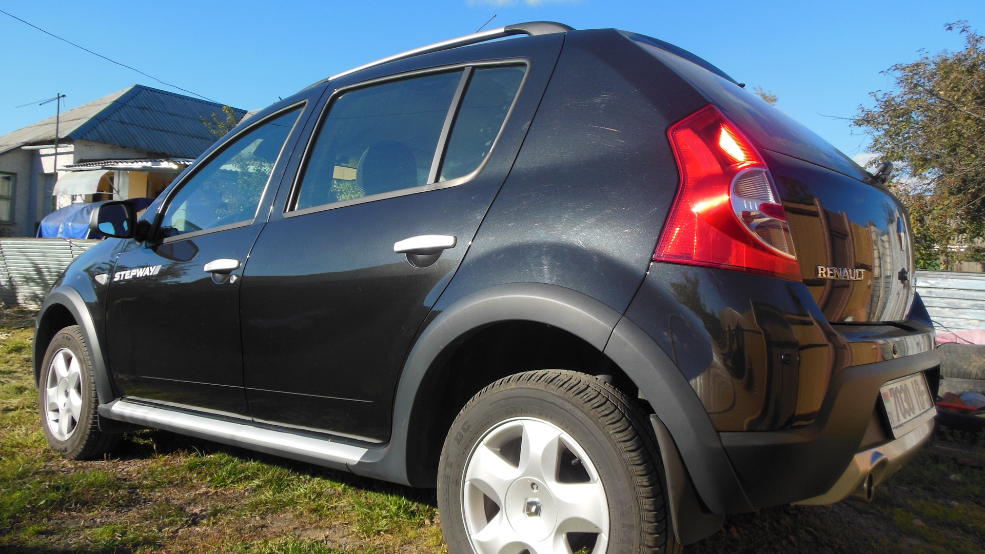 Renault Sandero Stepway черный