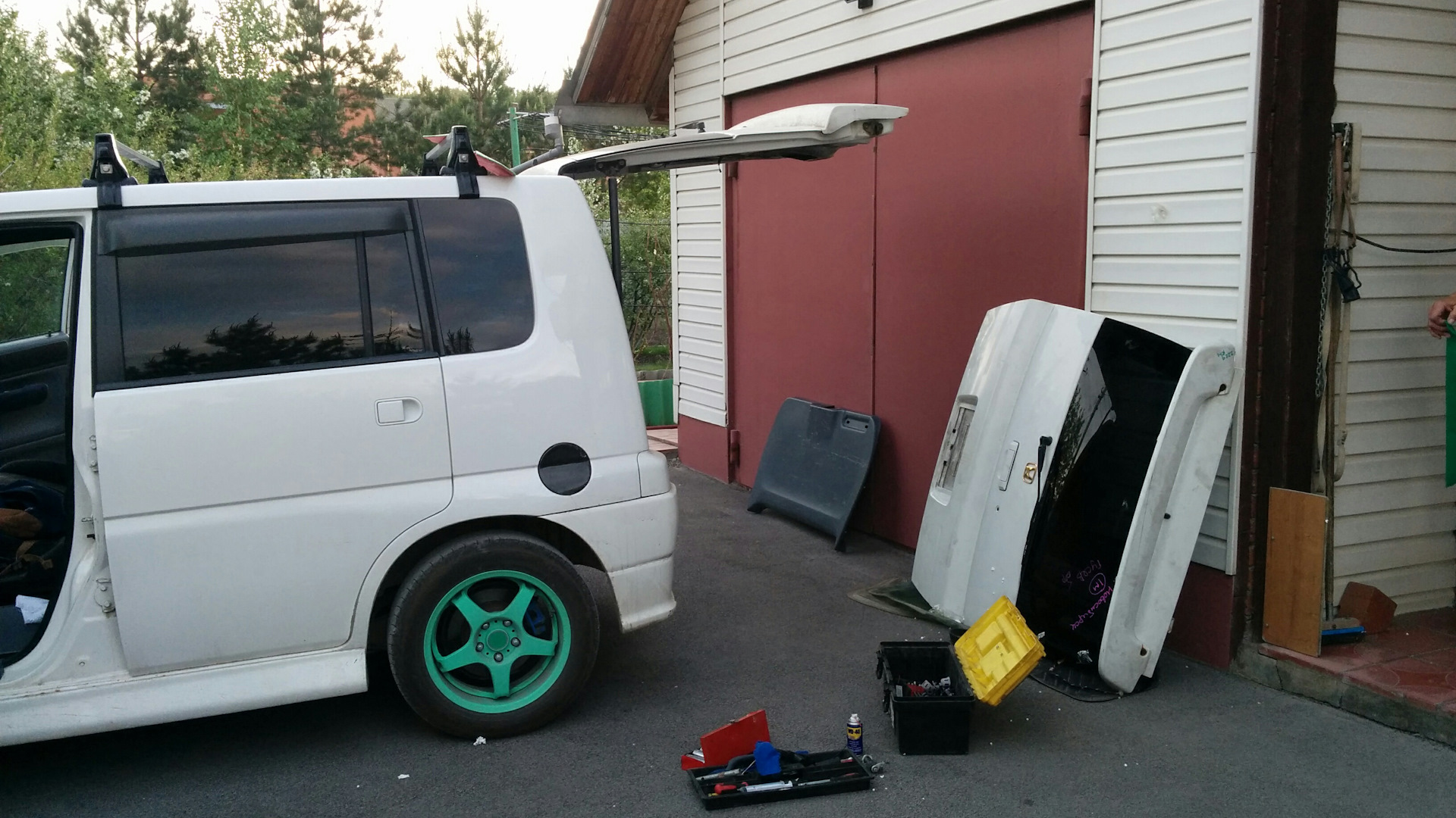 Смх 240. Honda SMX 5 Doors. Спойлер на Хонда s-MX. Honda s-MX. Honda s-MX бело серый.