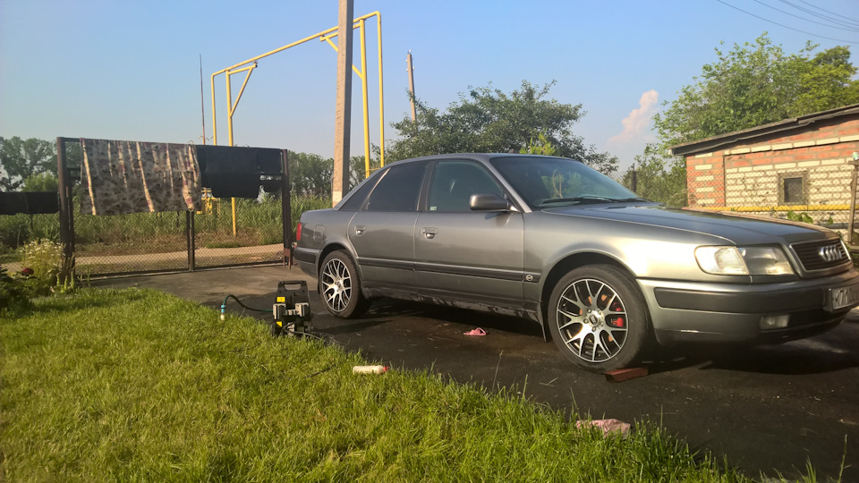 Фото в бортжурнале Audi 100 (C4)