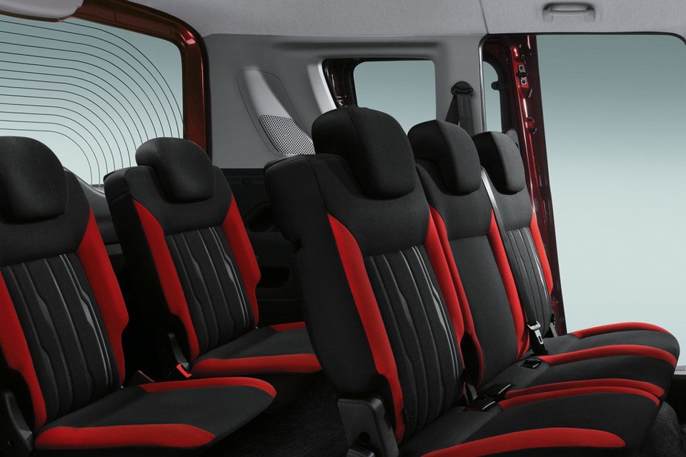 Автомобиль Fiat Doblo Panorama