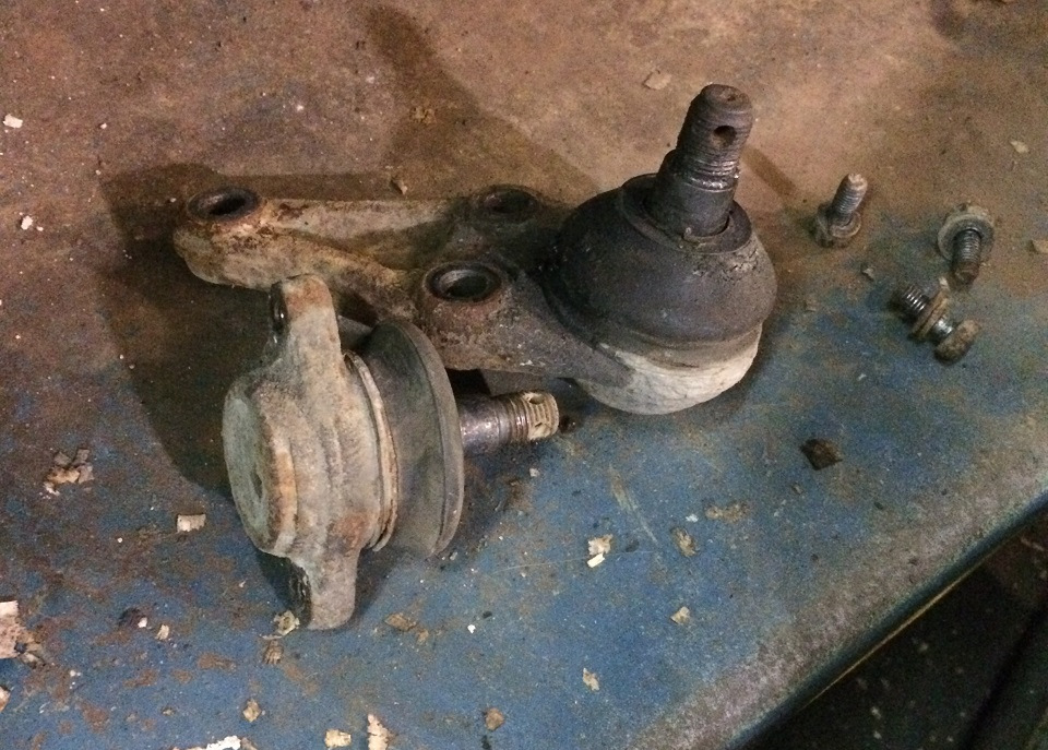 Старые детали. Происхождение и пробег вообще не известен … — Mitsubishi Pajero (3G)