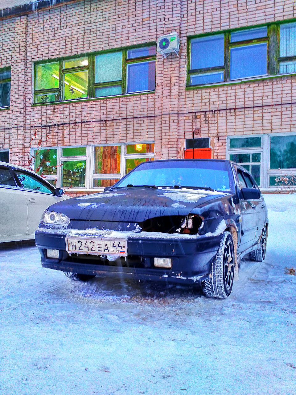 Замена лампочек в ангельских глазках. — LADA 2114, 1,7 л., 2009 года ...