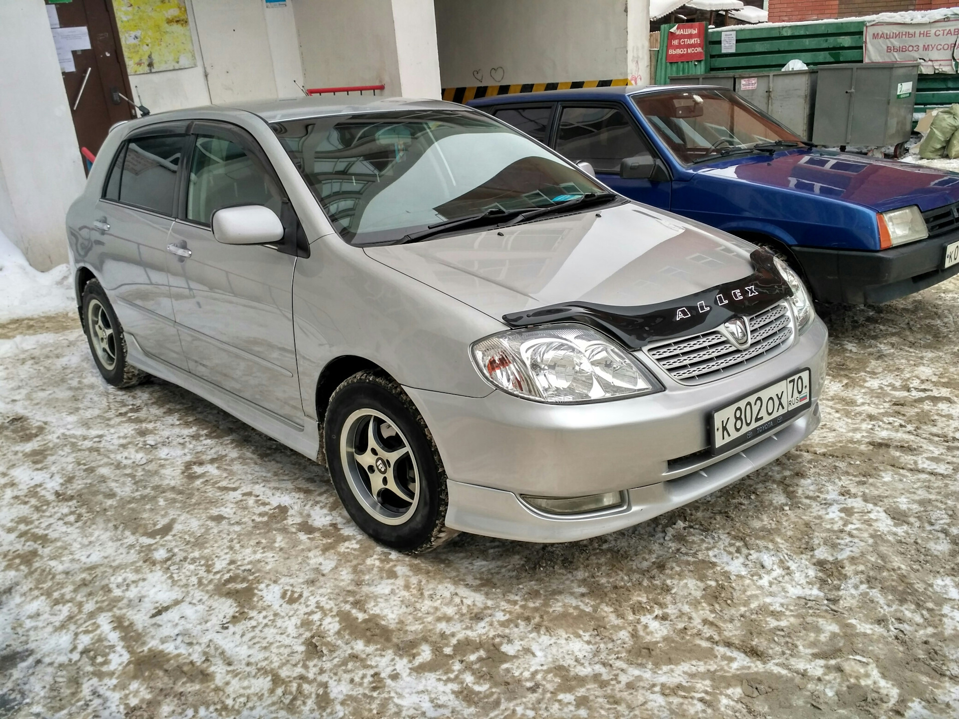 Toyota 2001. Toyota Allex с 2001 года. Машина Аллекс 2001 год. Toyota Allex 2001 Japan. Тойота 2001 года модели.