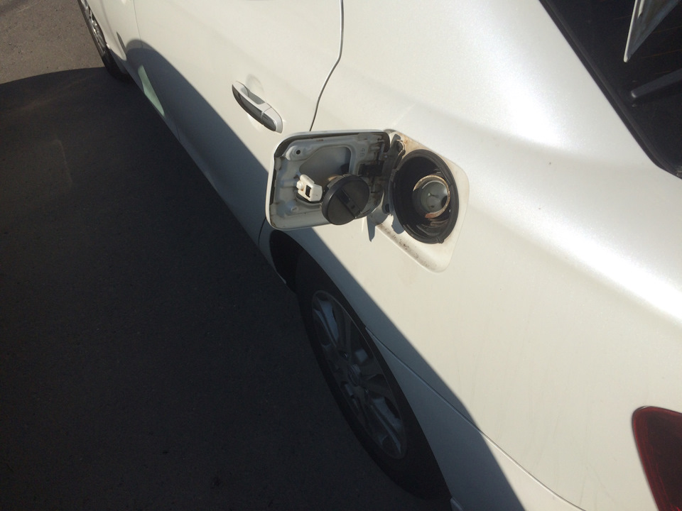 Держатель пробки горловины бензобака — Toyota Allion (T240), 1,8 л ...