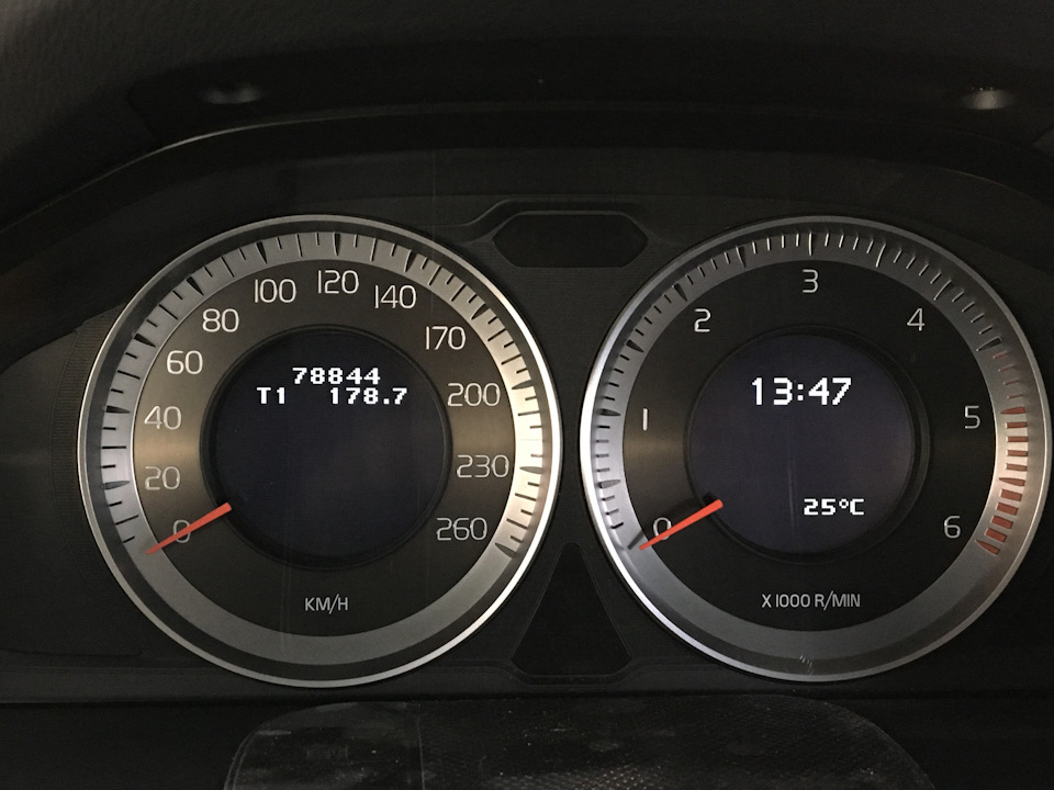 Пробег автомобиля на момент замены задних тормозов и масла в АКПП — Volvo XC70 III