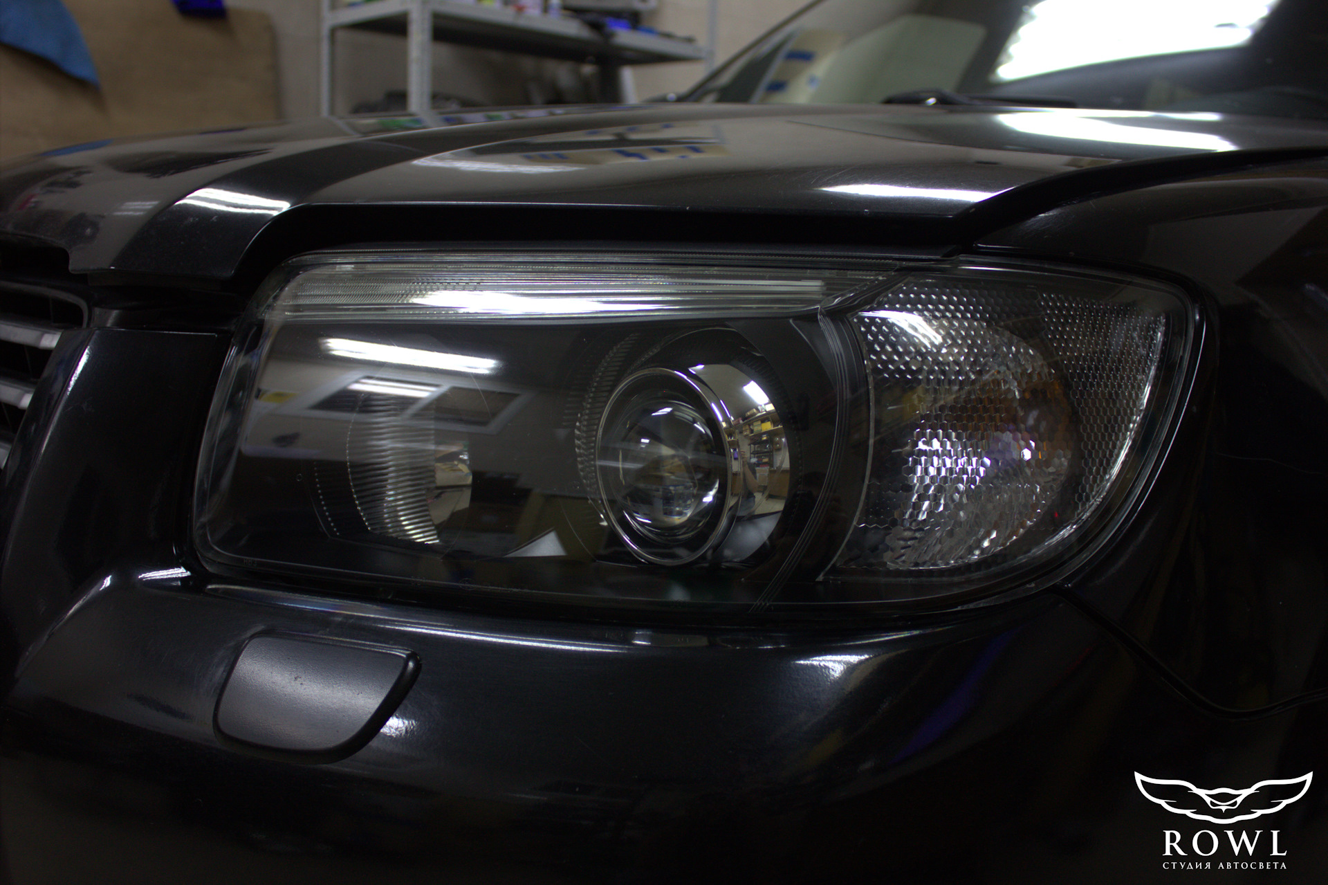 Темные фары. Линзы в фары Субару Форестер sg5. Фара Форестер сг5. Forester SG Headlamps Tuning.