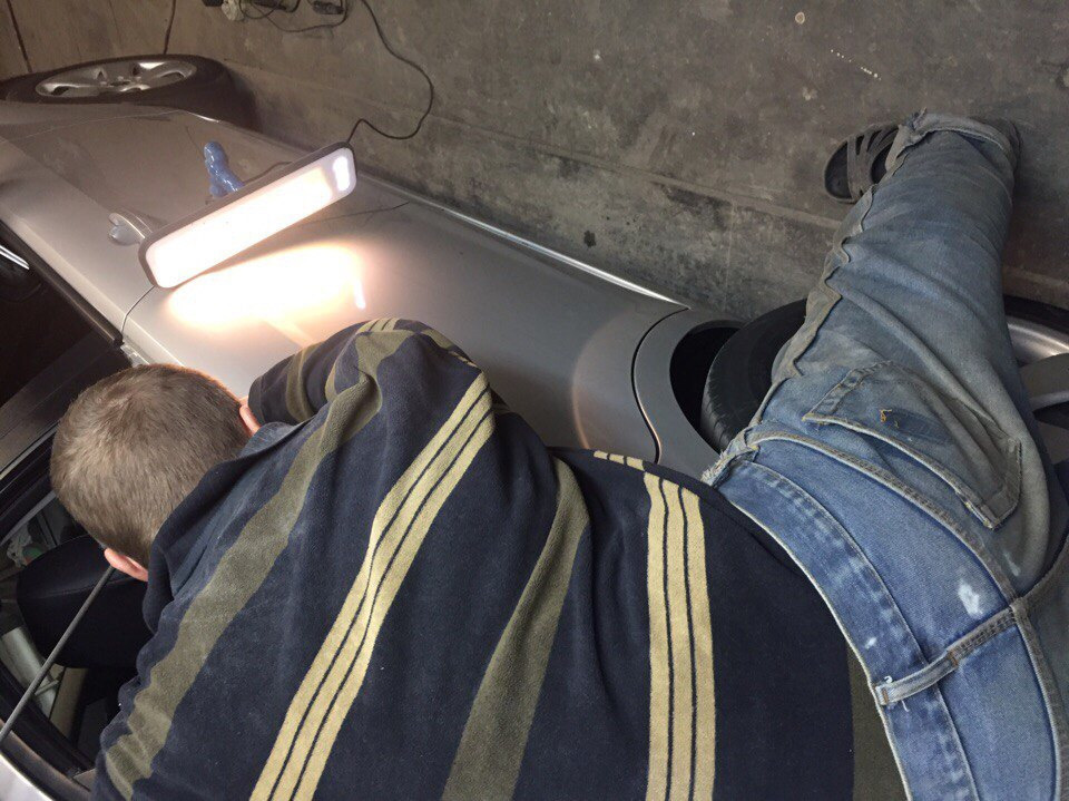 Удаление вмятины с двери — Ford Focus II Hatchback, 1,6 л, 2010 года ...