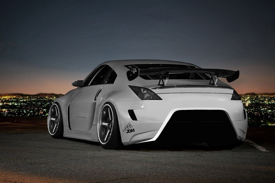 Тюнингованный Nissan 350z