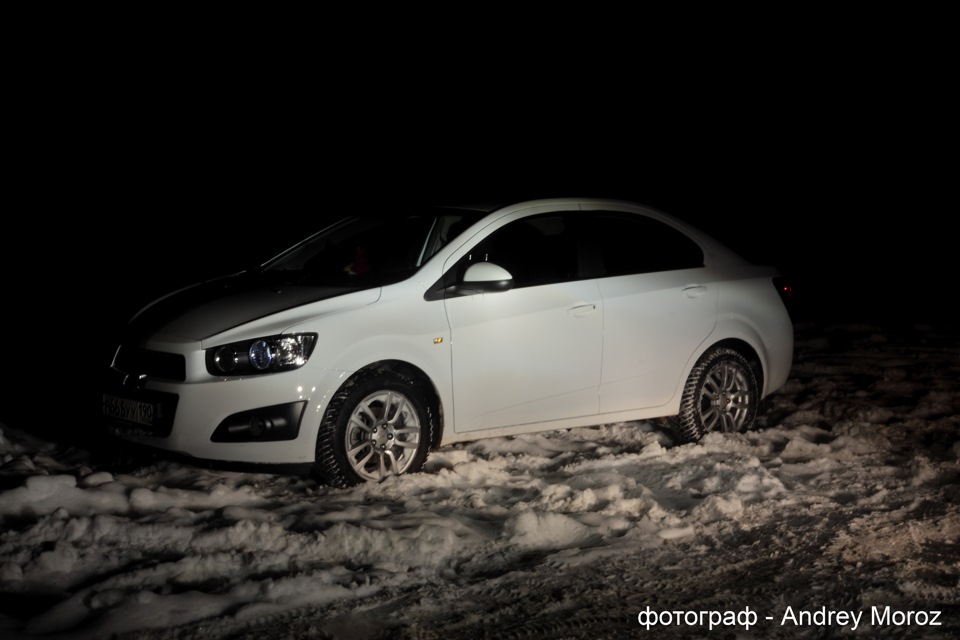 Авео белый дым. Авео белый дым. Шевроле авео т300 белый цвет. Chevrolet aveo 2012 хэтчбек белый. Авео белый дым.