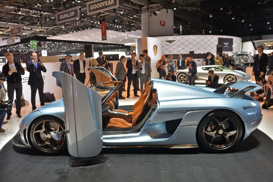 Koenigsegg Regera 1500 л с гибрид