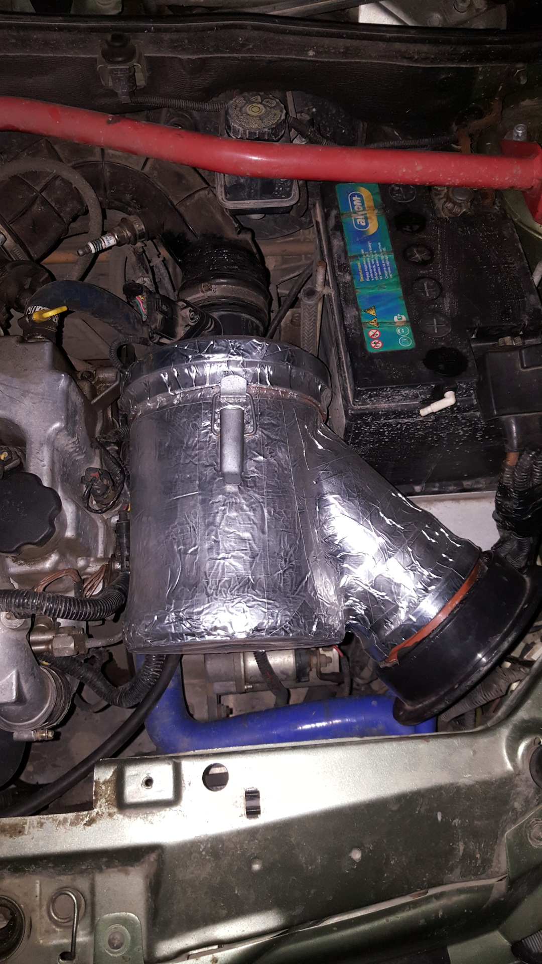 Впуск калина 2. Холодный впуск калина спорт. Пластиковый динамический впуск на ваз 2113. Впуск ваз калина 8 клапанов. Впуск калина 2.