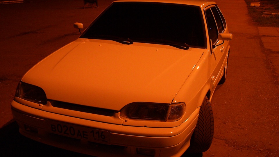 960 ваз 2114 белая с черной крышей