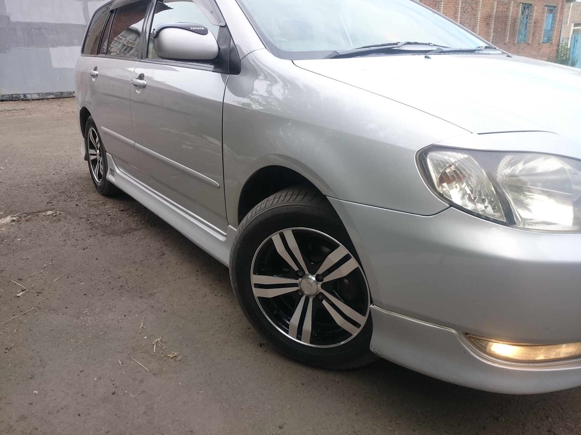решили переобуться, ВЫНУЖДЕНО))) — Toyota Corolla Fielder (E120), 1,8 л ...