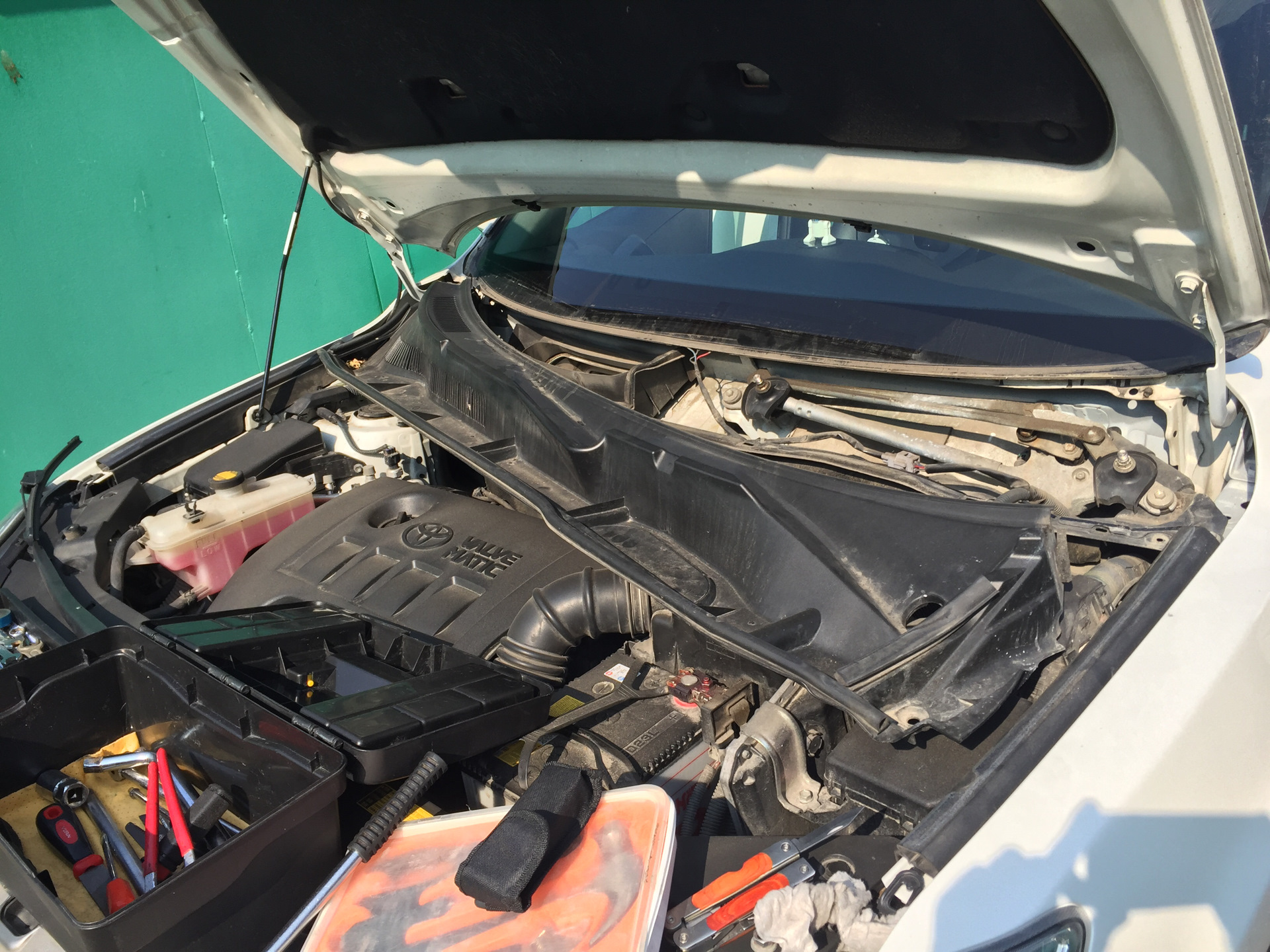 гудит моторчик дворника toyota гудит моторчик дворника toyota