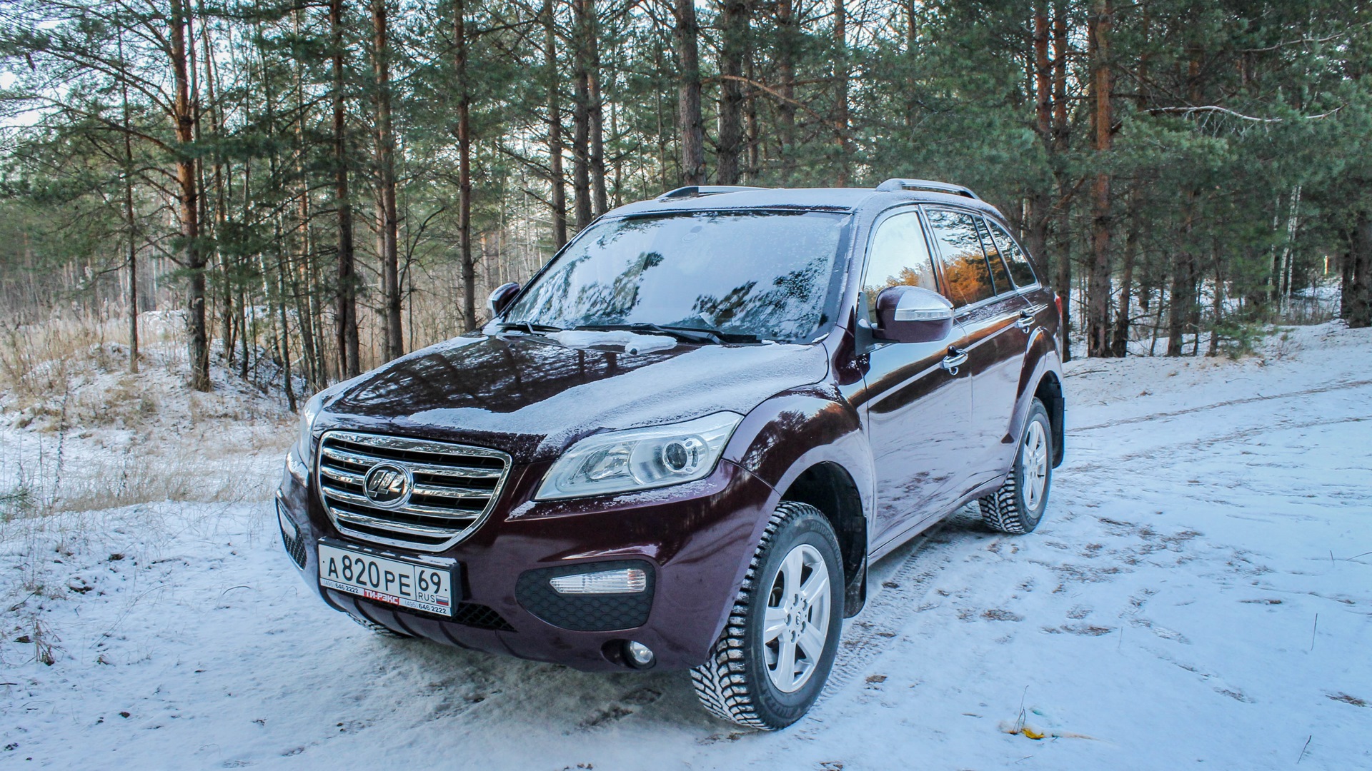 Лифан отзывы владельцев. Лифан х60 проходимость. Lifan x60 (x60 ) 1.8 MPI (133 Л.С.) 2013 Г МКПП. Лифан х60 рядом с человеком. Проходимость Лифан х 60 по грязи.