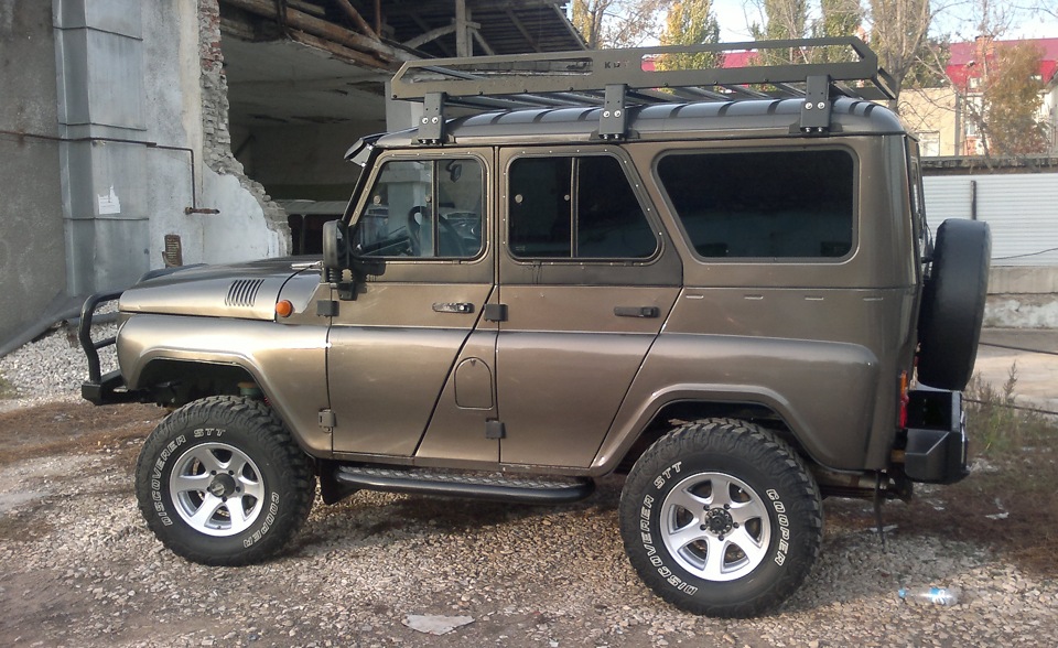 Запчасти на хантер. УАЗ Хантер обвес. UAZ Hunter 2.7 л. (135 л.с.) MT 4wd экспедиционный. Обвешанный УАЗ Хантер. Пластиковый обвес на УАЗ Хантер.