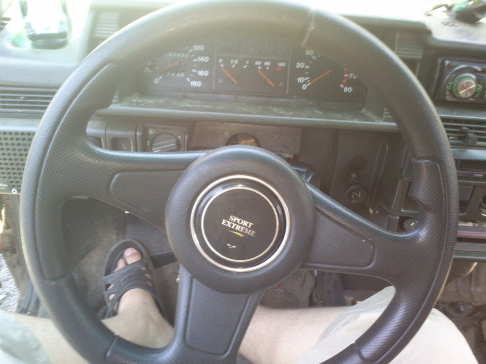 вчера заклинило замок зажигания — Lada 21099, 1,5 л, 1999 года | своими ...