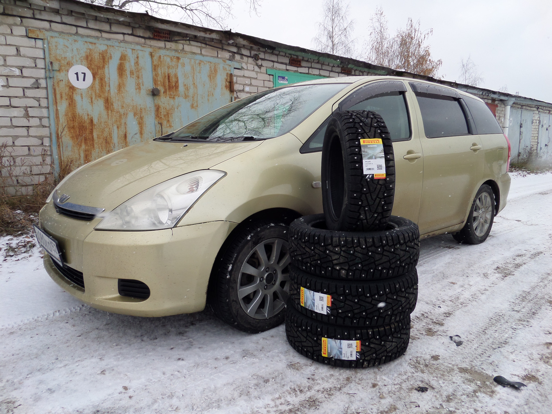 Резина на тойота виш. Шины Toyota Wish. Тойота Виш зима. Тойота Виш высота шины. Типоразмер шин Тойота Виш.