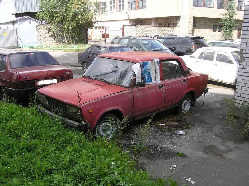 Брошенные автомобили в санкт петербурге