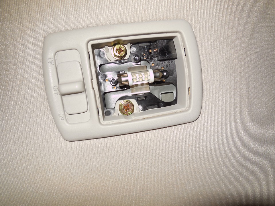 Как поменять лампочку в салоне хендай гетц LED подсветка салона. - Hyundai Getz, 1,4 л, 2005 года электроника DRIVE2