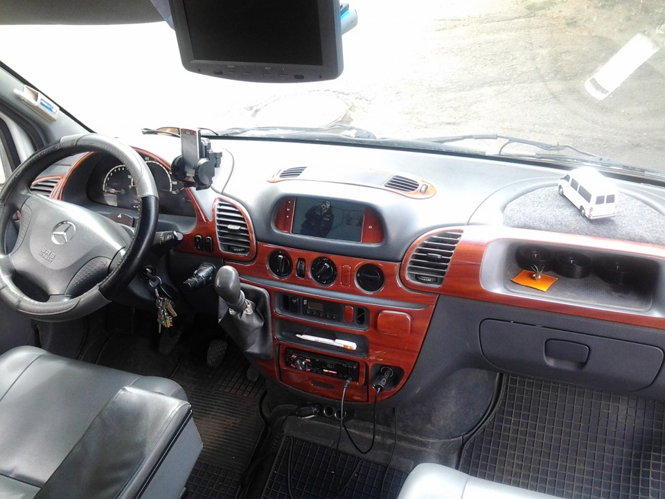 Mercedes Sprinter 2005 салон