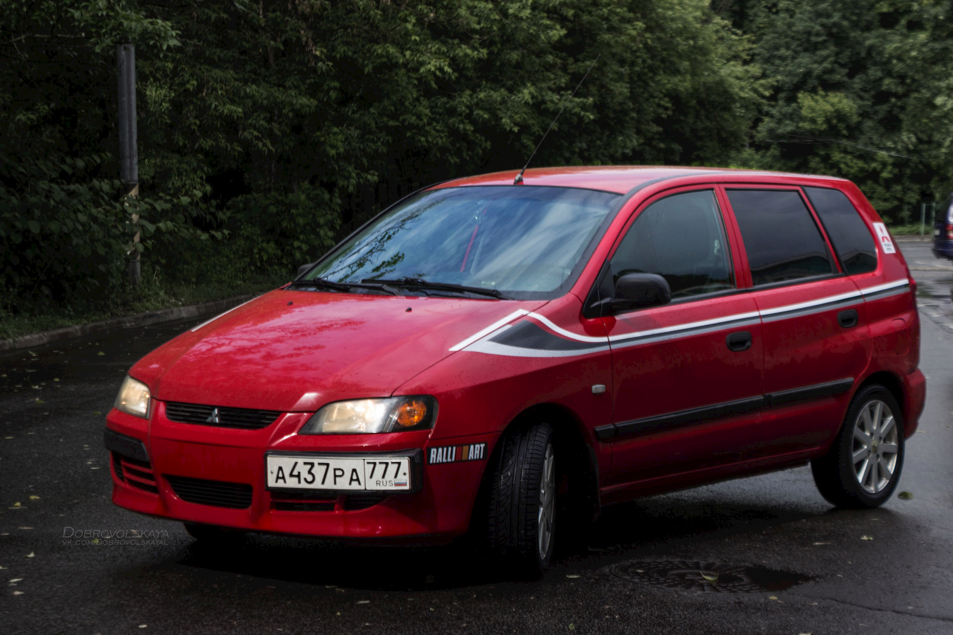 Mitsubishi space star 2002. Mitsubishi space star 2002. митсубиси спейс логан. Mitsubishi space star 2005. 6 мт, 2002.