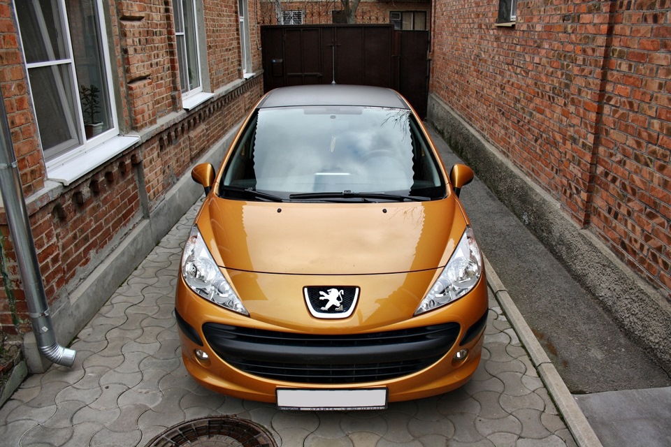 Peugeot 207 Orange