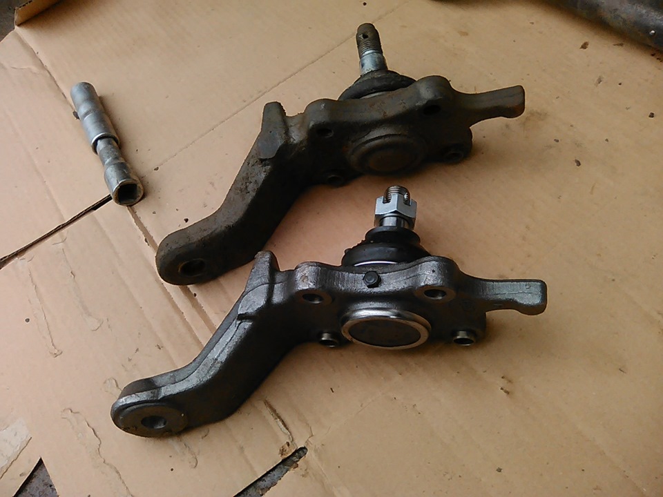 Шаровая опора 04005_02235. Шаровая toyota hilux. Шаровые сурф 130. Шаровая l200 верхняя. Шаровые сурф 130.