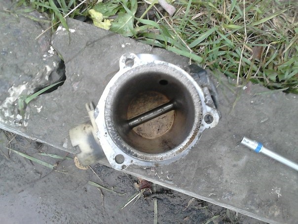 Чистка дроссельной заслонки — Peugeot 205 GTI, 1,6 л, 1985 года ...