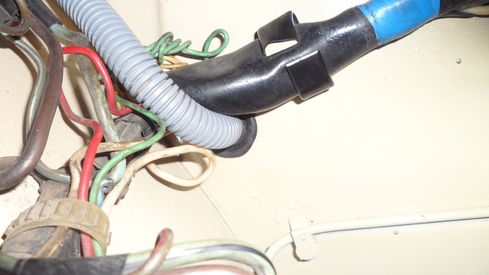 Перенос АКБ в багажник — Lada 21013, 1,6 л, 1984 года | электроника ...