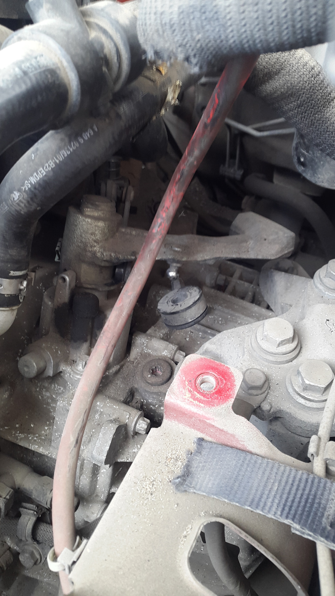 Замена наконечника троса КПП — Alfa Romeo 159, 2,2 л, 2006 года ...