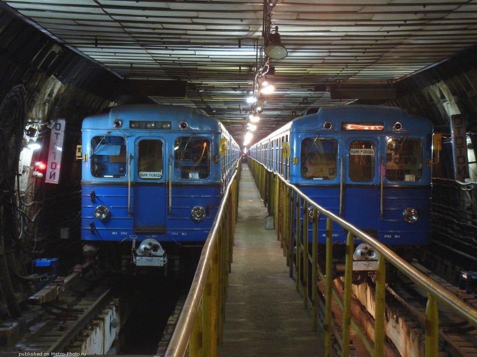 Ев метро. Еж1 вагон метро. Метровагон еж1. Вагоны еж3 СССР. Ёж-3 и номерной.