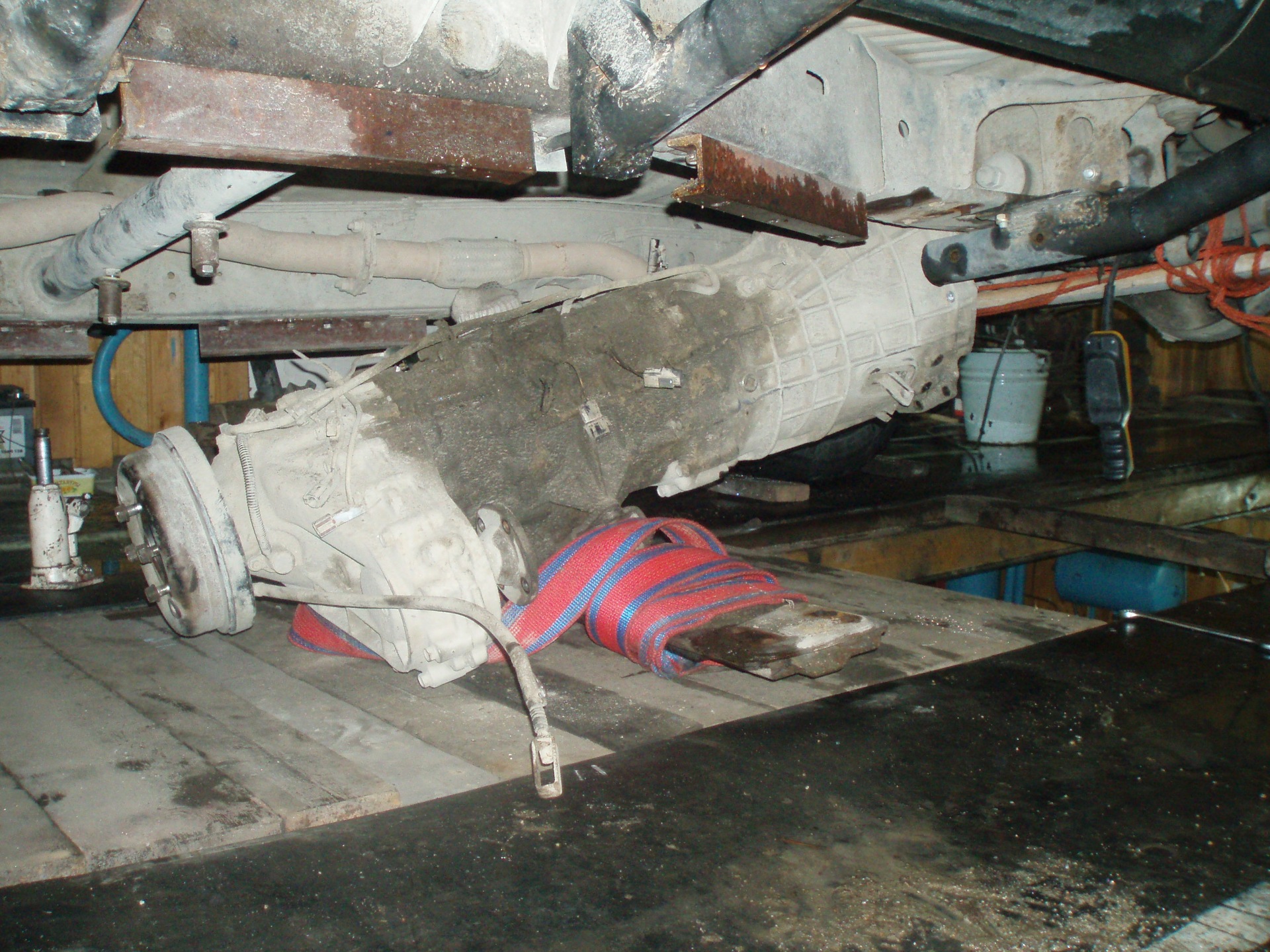 Фото в бортжурнале Nissan Patrol GR II (Y61)